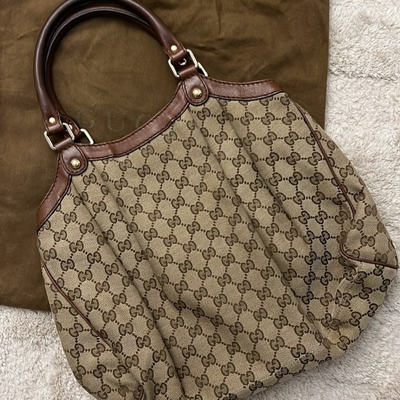 Gucci Sukey tote with brown leather trim
Length: 13.5" 
Height: 9.5"
Drop: 6" - Picture 3 of 10